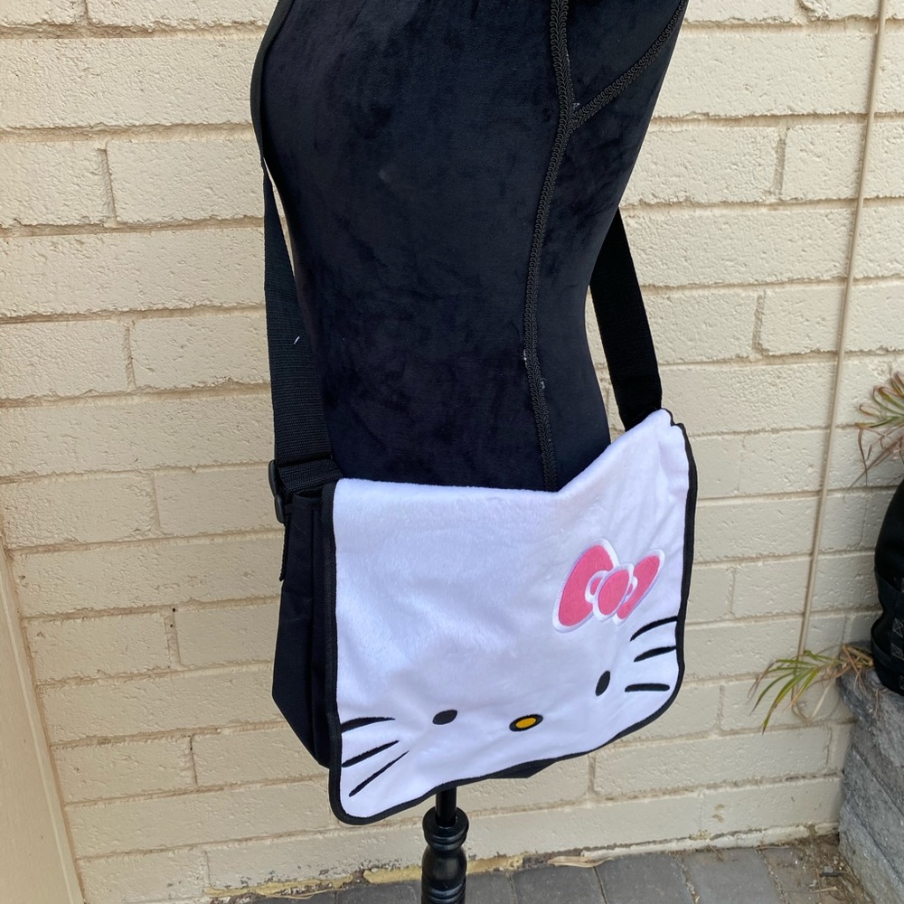 Hello Kitty Backpack - image 1